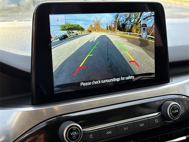 Certified 2022 Ford Escape Titanium image 26