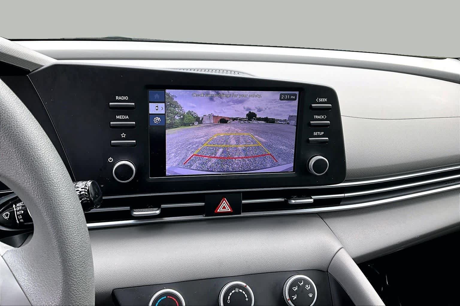 Used 2026 Hyundai Elantra SE FWD image 26