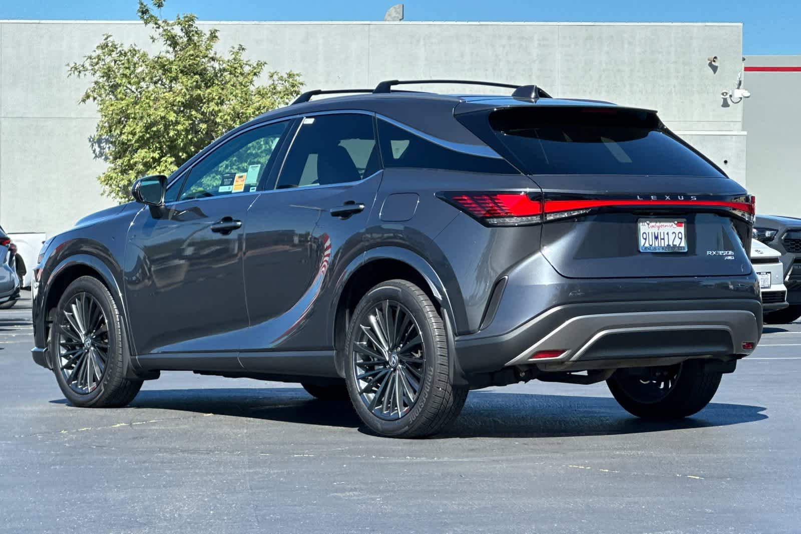 Certified 2025 Lexus RX 350h w/ Convenience Package image 7