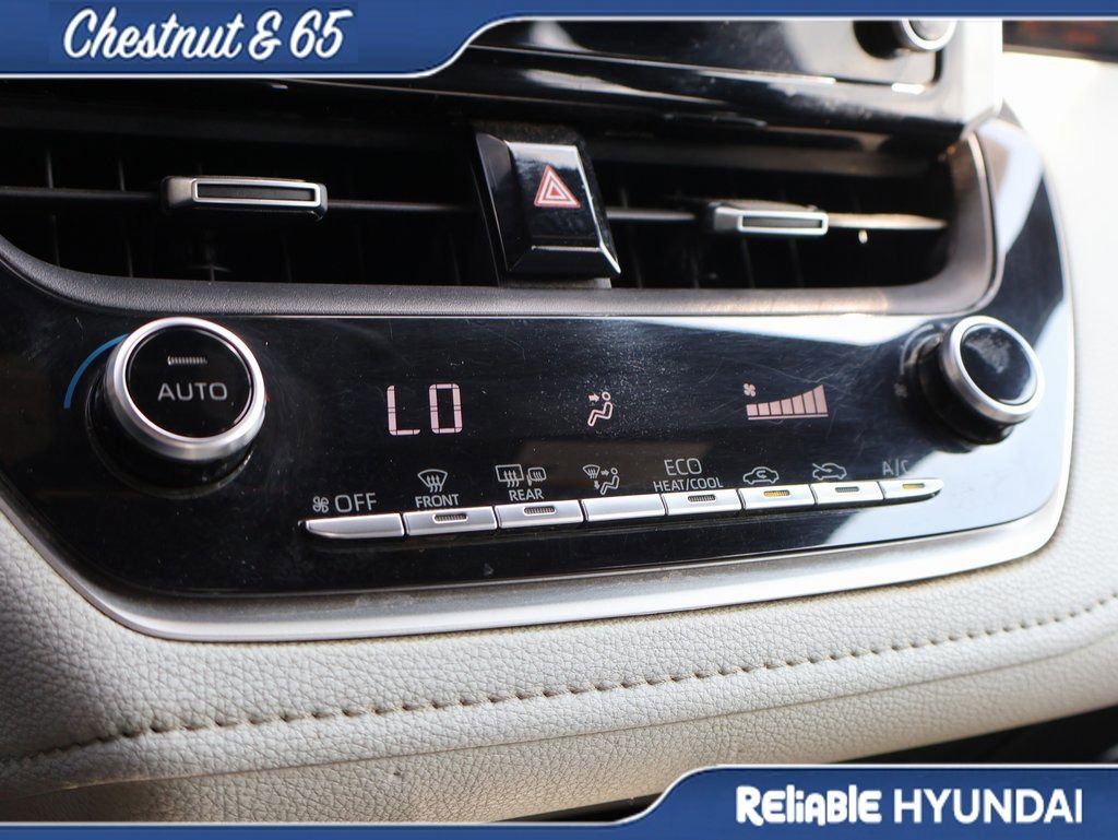 Used 2020 Toyota Corolla SE w/ SE Premium Package image 37