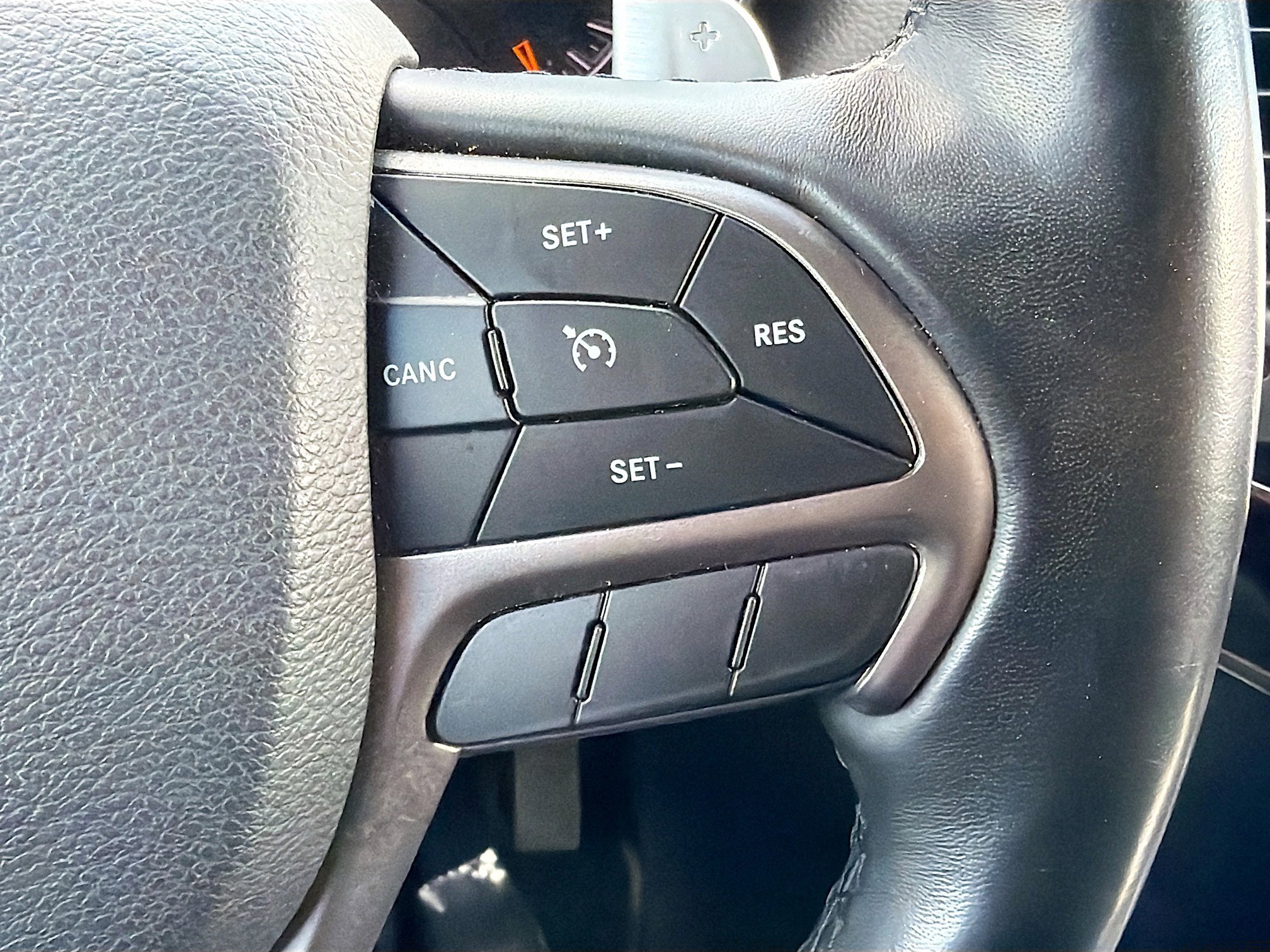 Used 2019 Jeep Grand Cherokee Limited X image 39