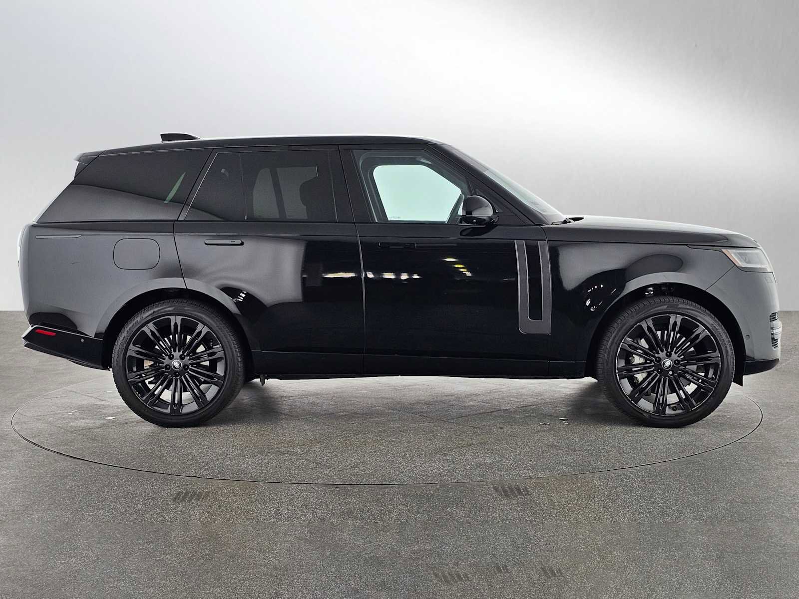 Used 2023 Land Rover Range Rover SE AWD/4WD image 6