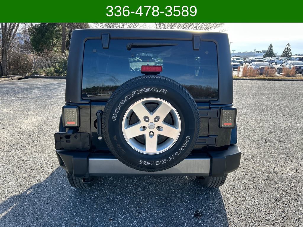 Used 2014 Jeep Wrangler Unlimited Sport image 4