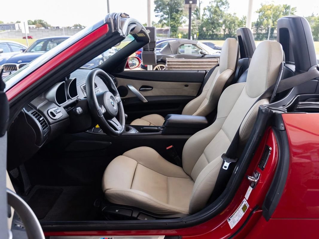 Used 2008 BMW M Roadster RWD image 17
