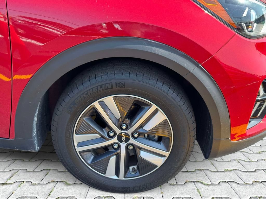 Certified 2022 Kia Niro EX Premium FWD image 5