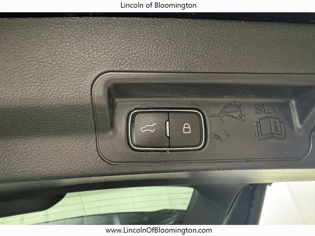 Used 2023 Ford Explorer Limited w/ Equipment Group 301A image 35