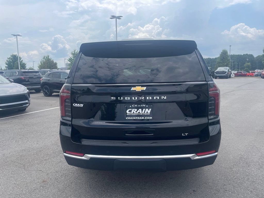 Used 2025 Chevrolet Suburban LT RWD image 6
