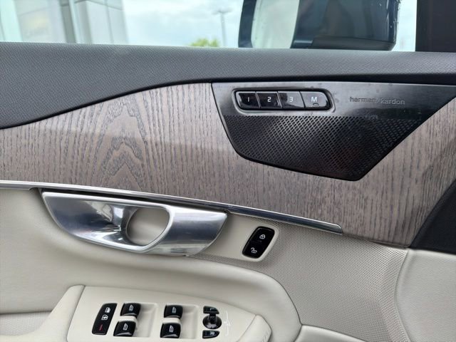 Used 2023 Volvo XC90 B6 Plus w/ Protection Package Premier AWD/4WD image 20