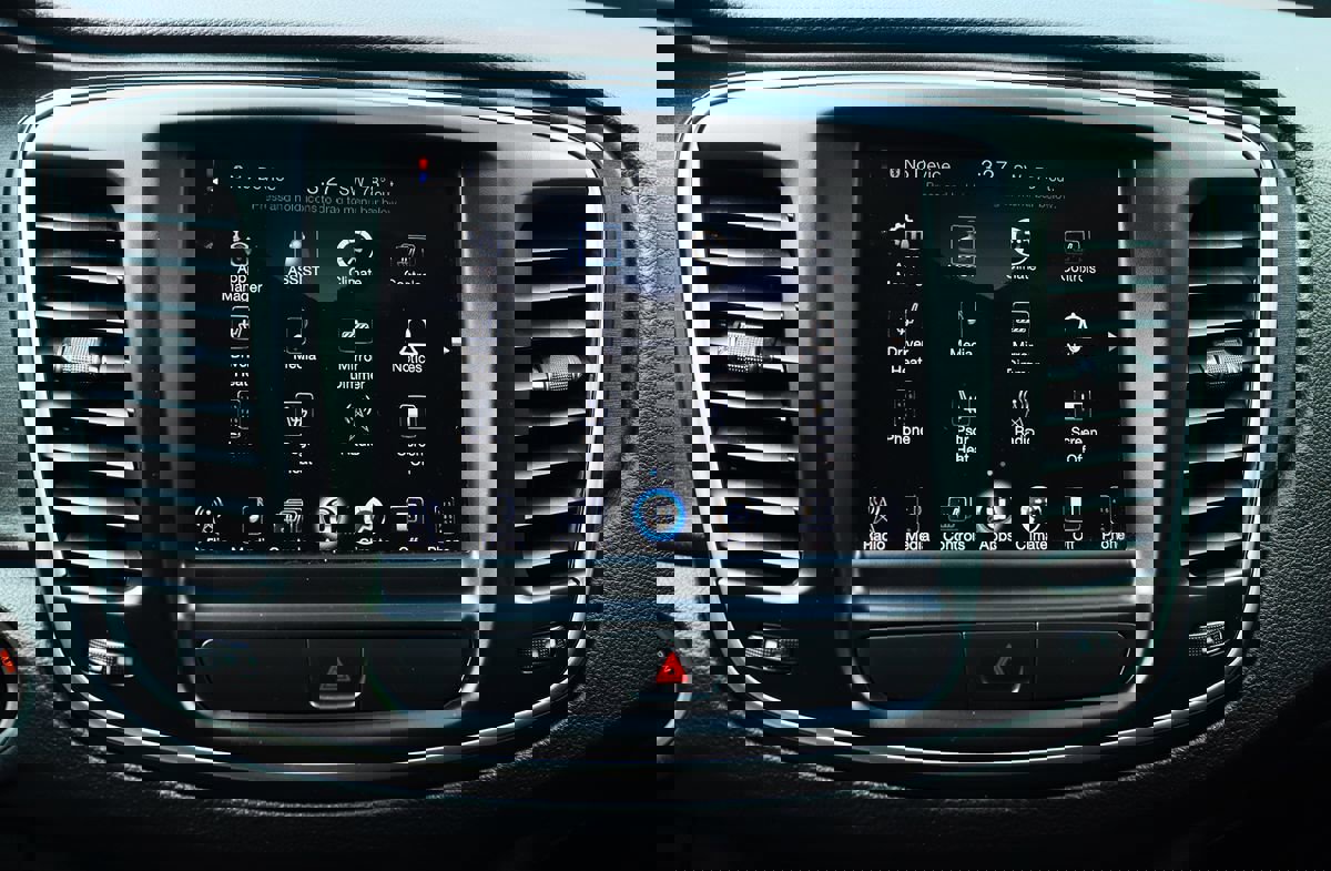 Used 2017 Chrysler 200 Limited Platinum image 49