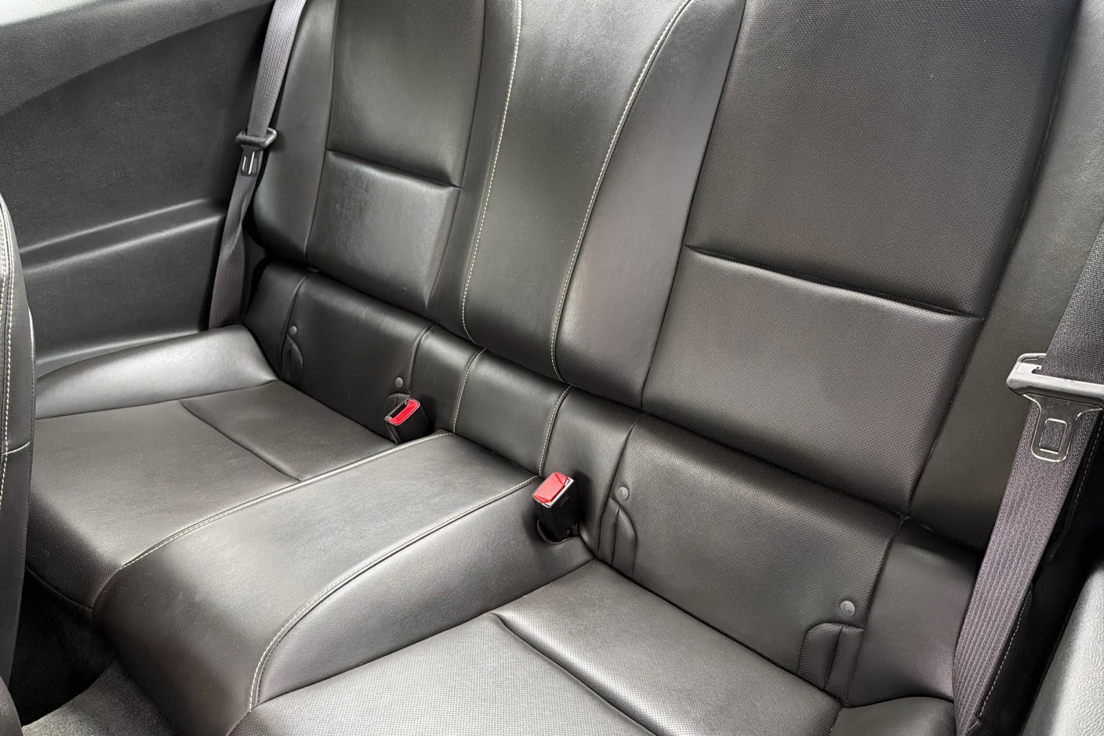 Used 2010 Chevrolet Camaro SS w/ RS Package image 12