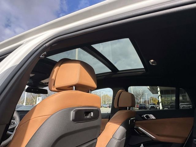 New 2026 BMW X6 xDrive40i w/ Climate Comfort Package image 11