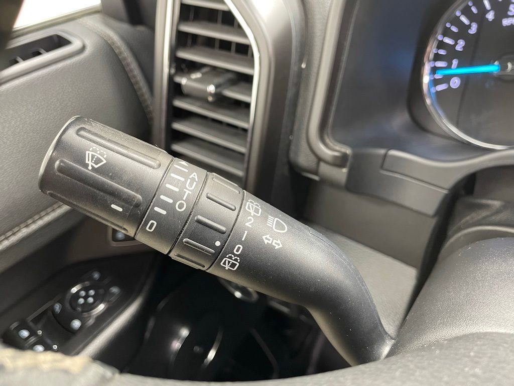 Used 2021 Ford Expedition Max Limited image 29