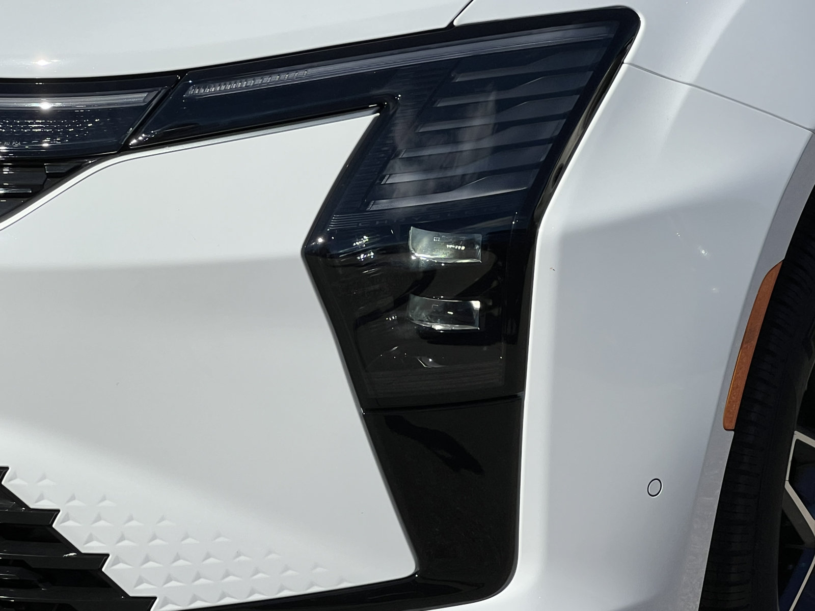 New 2027 Chrysler Pacifica Limited AWD/4WD image 45