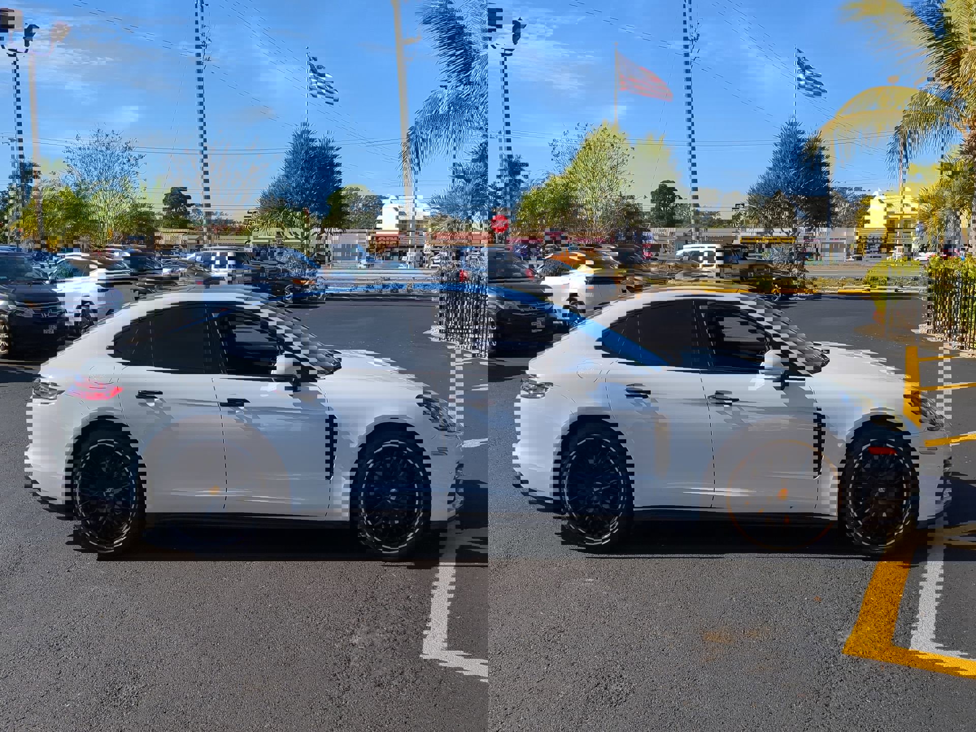 Used 2018 Porsche Panamera 4S w/ Premium Package Plus image 5