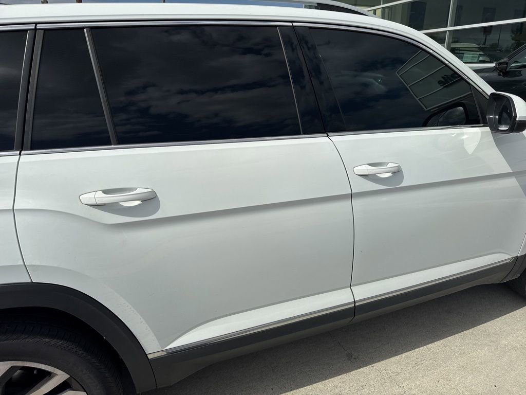 Used 2021 Volkswagen Atlas SEL Premium image 12