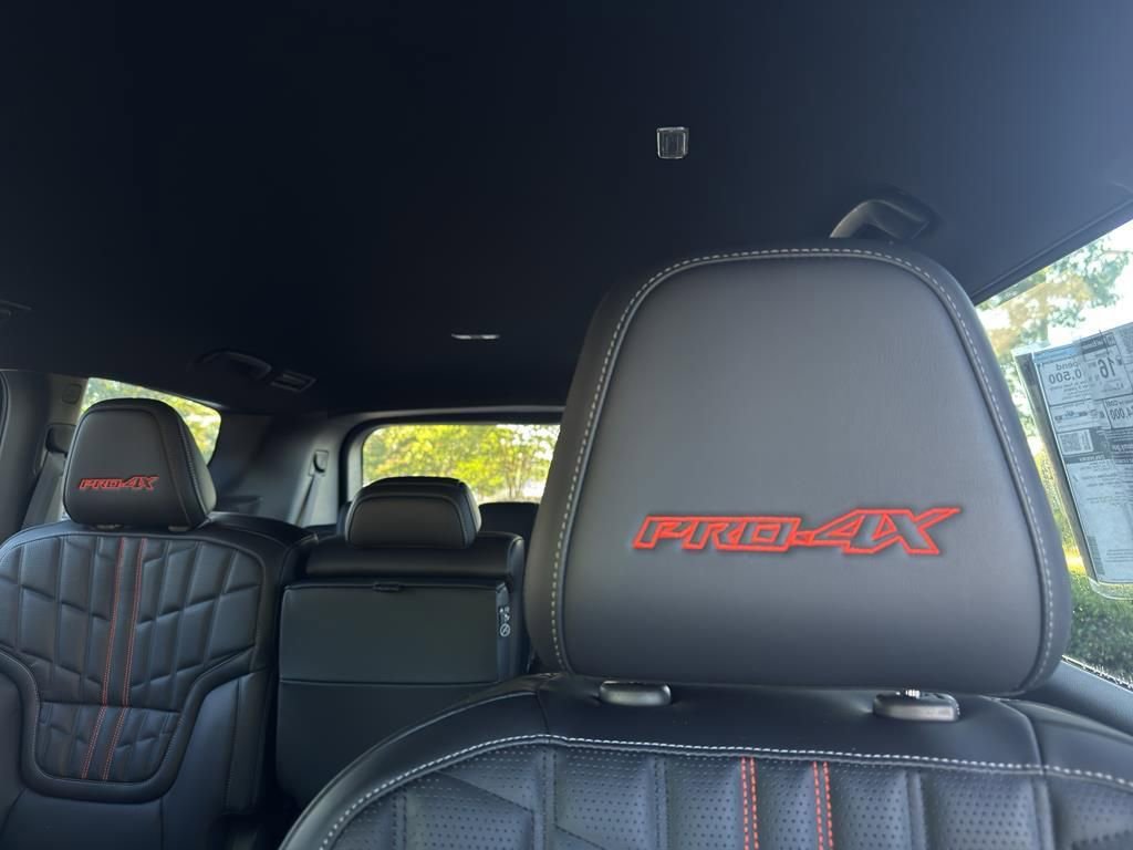 New 2025 Nissan Armada PRO-4X image 32