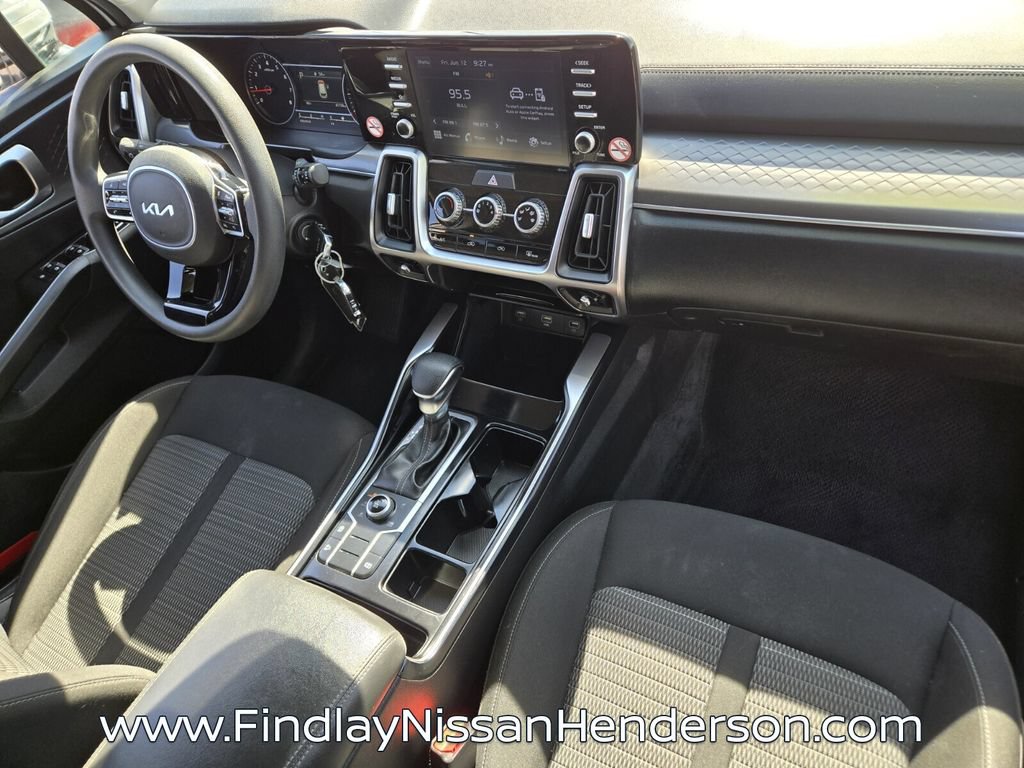 Used 2022 Kia Sorento LX AWD/4WD image 18