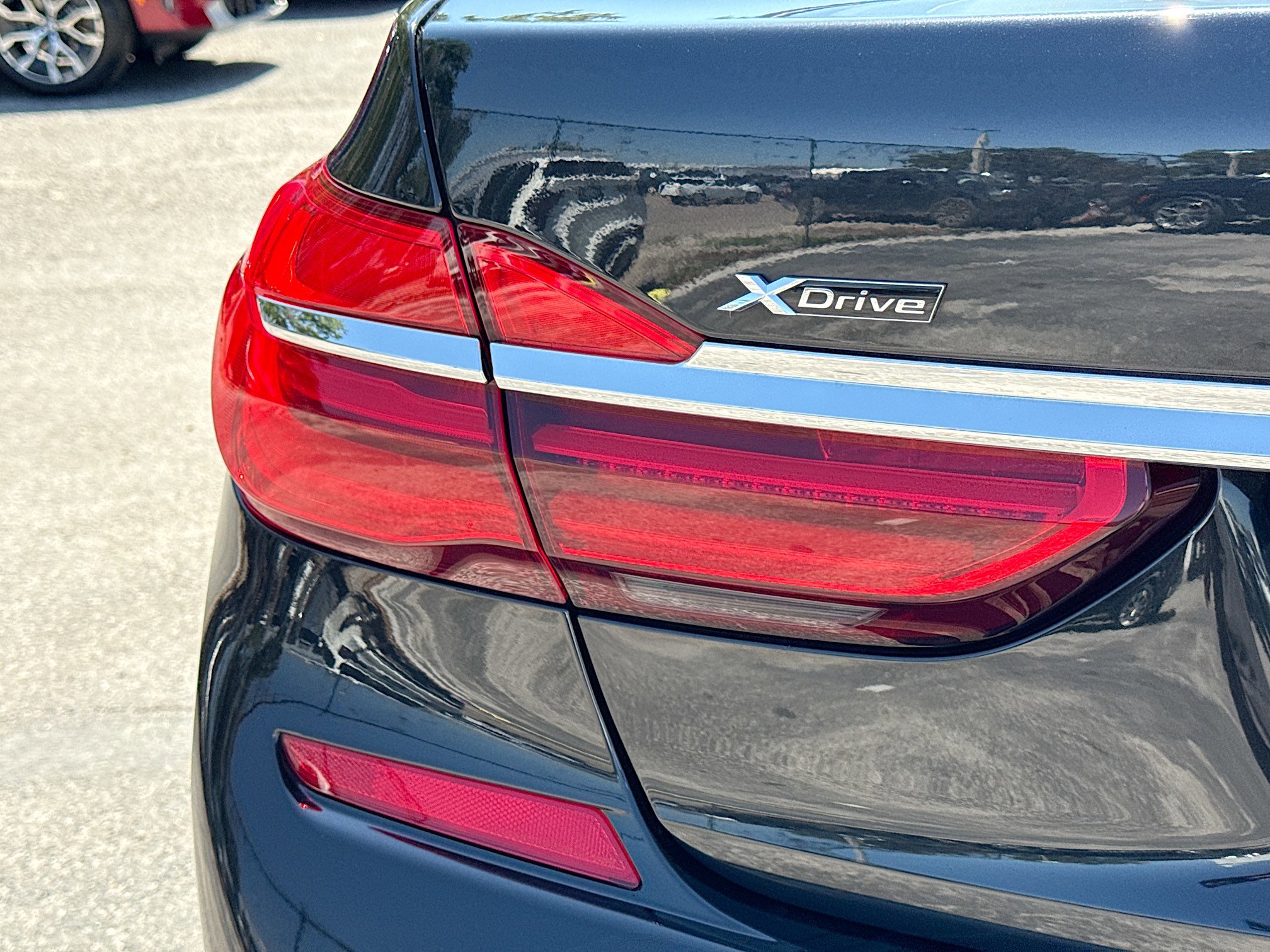Used 2019 BMW 750i xDrive w/ Executive Package AWD/4WD image 10
