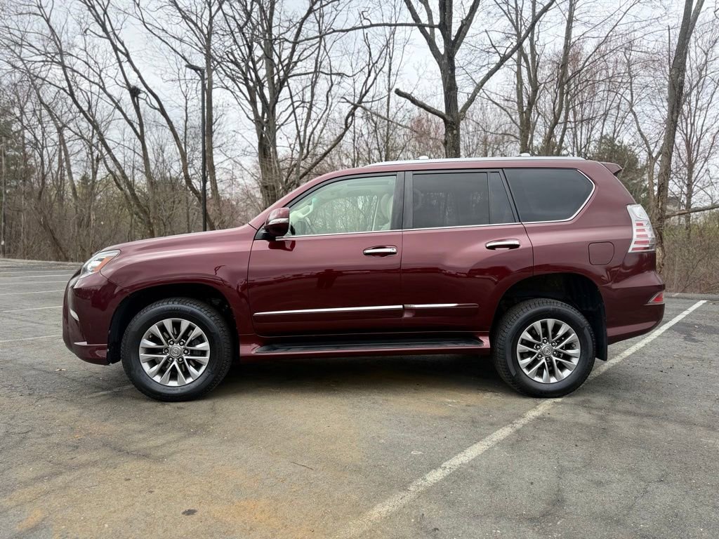 Used 2015 Lexus GX 460 Luxury image 3