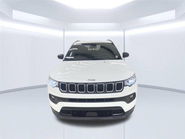 Used 2024 Jeep Compass Latitude AWD/4WD image 28