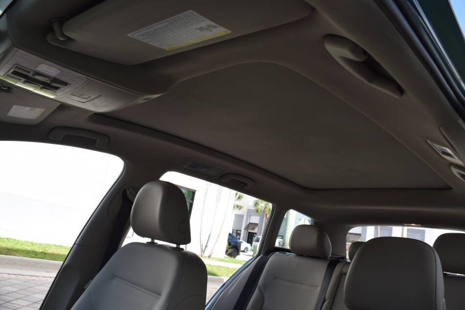 Used 2015 Volkswagen Golf TDI SE w/ Lighting Package FWD image 76