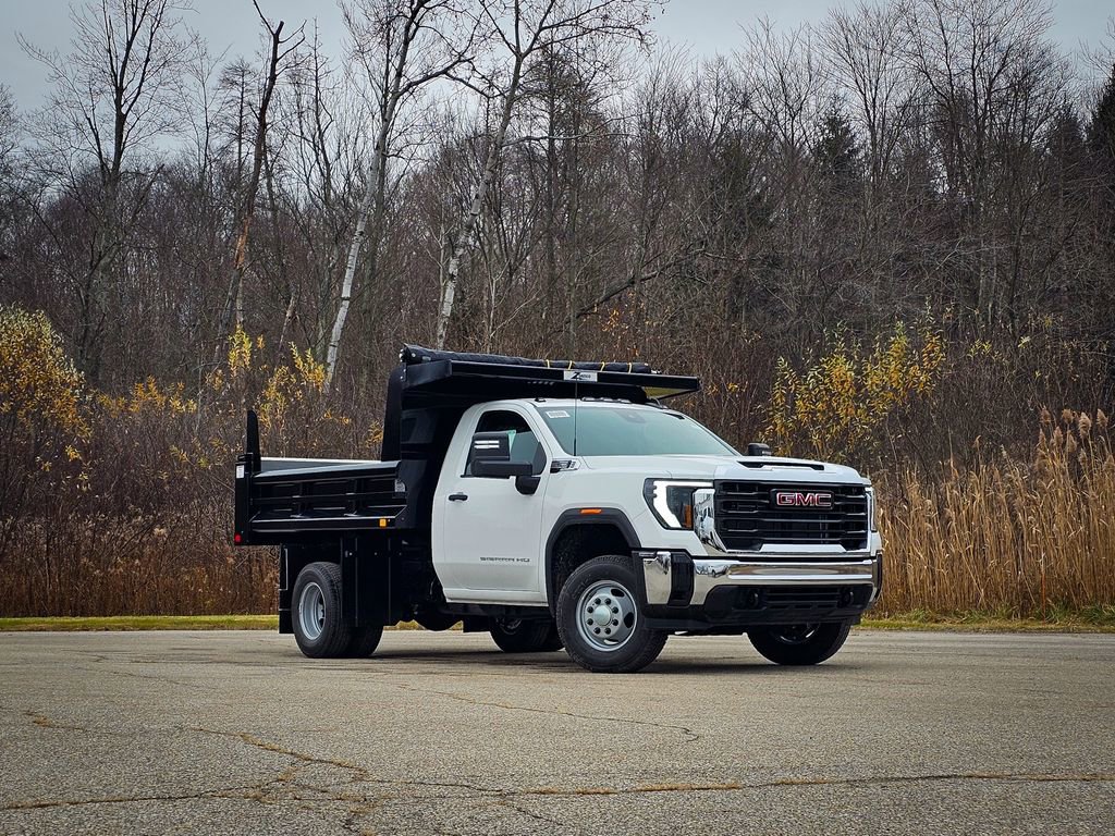 New 2026 GMC Sierra 3500 Pro w/ Convenience Package image 2