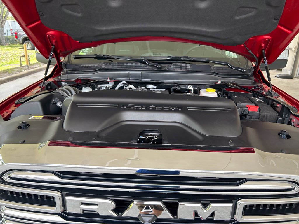 Used 2026 RAM 2500 Laramie AWD/4WD image 12