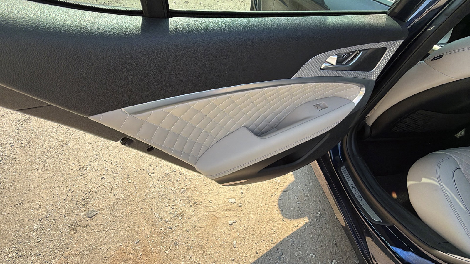 Used 2023 Genesis G70 3.3T w/ Sport Prestige Package RWD image 22