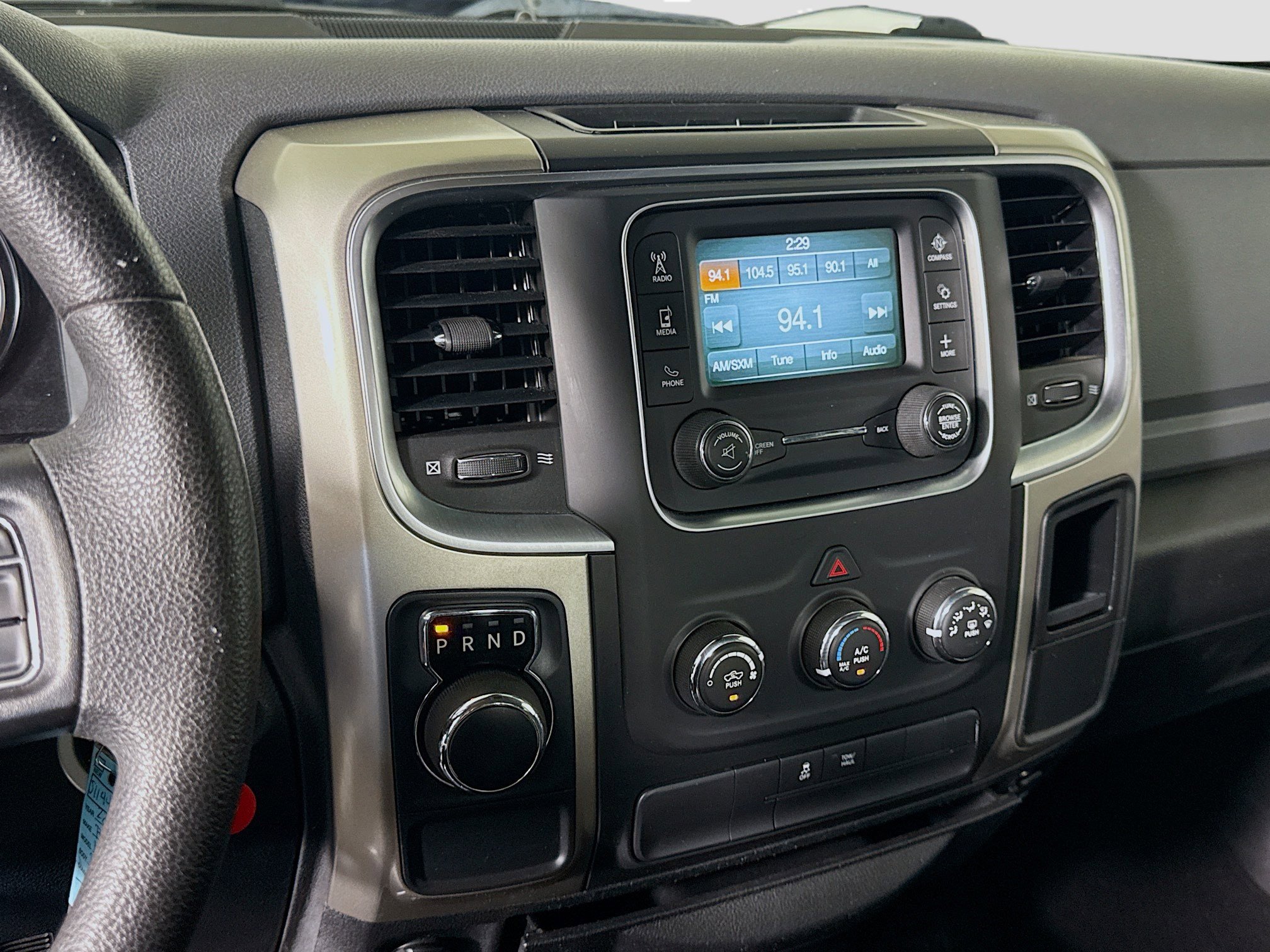 Used 2018 RAM 1500 Classic SLT RWD image 18