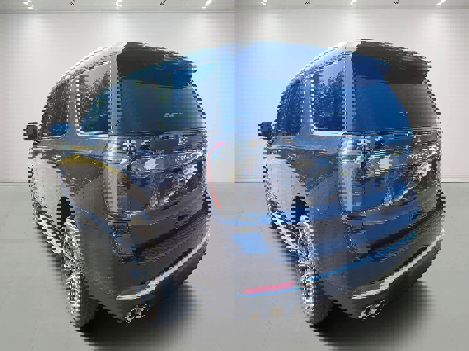 Used 2025 Chevrolet Tahoe High Country image 5