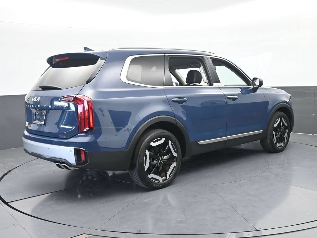 Used 2024 Kia Telluride S FWD image 6