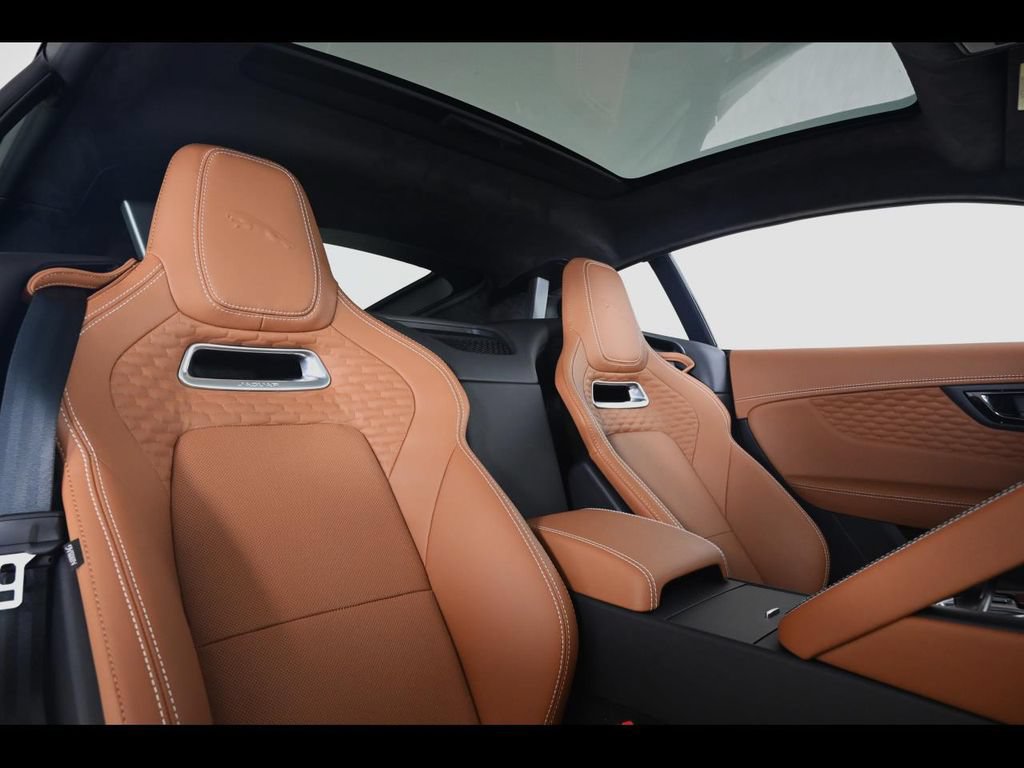 Used 2024 Jaguar F-TYPE R AWD/4WD image 14