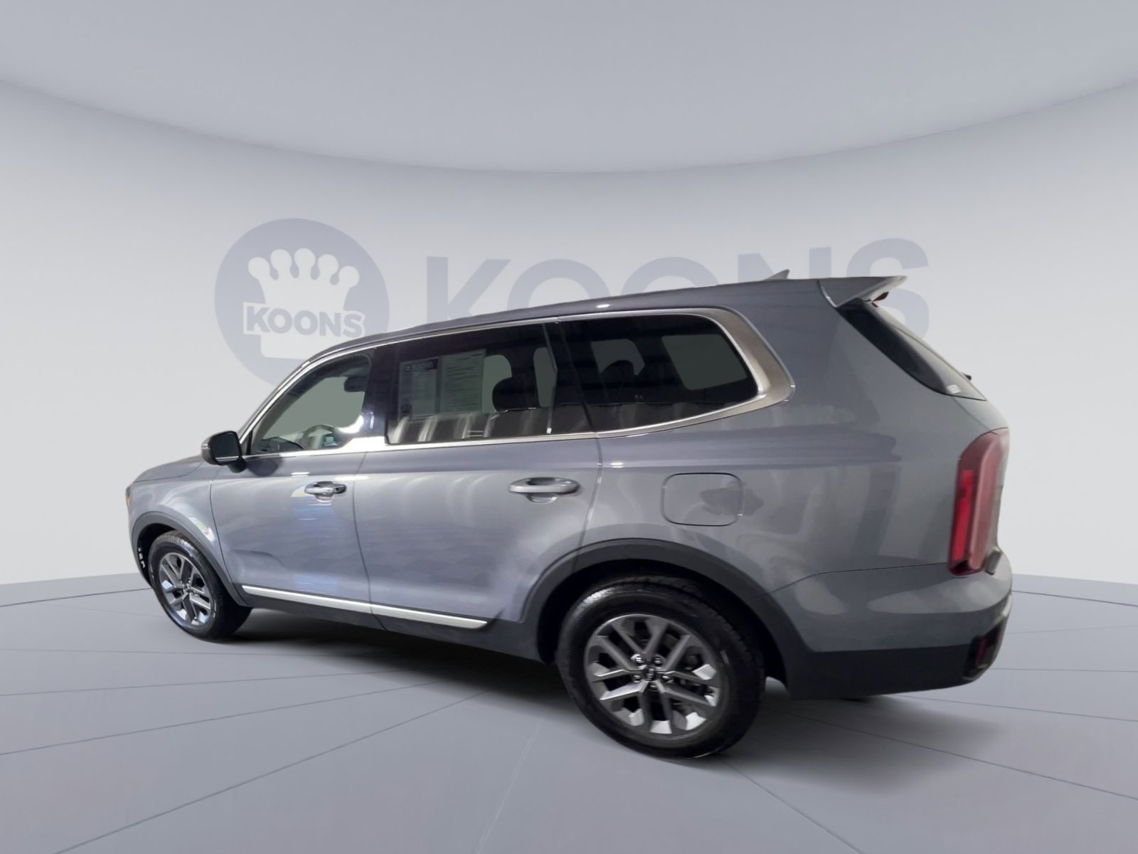 Used 2023 Kia Telluride LX image 8