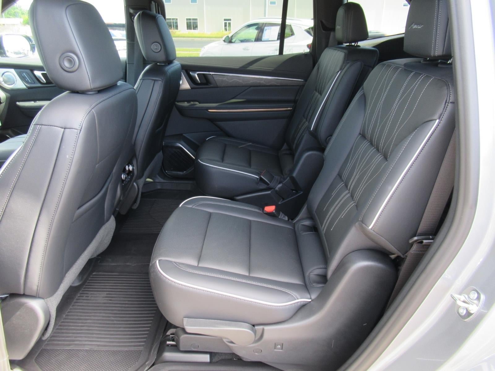 Used 2026 Buick Enclave Avenir w/ Super Cruise Package AWD/4WD image 39