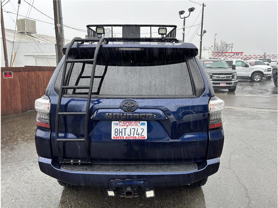 Used 2019 Toyota 4Runner SR5 image 6