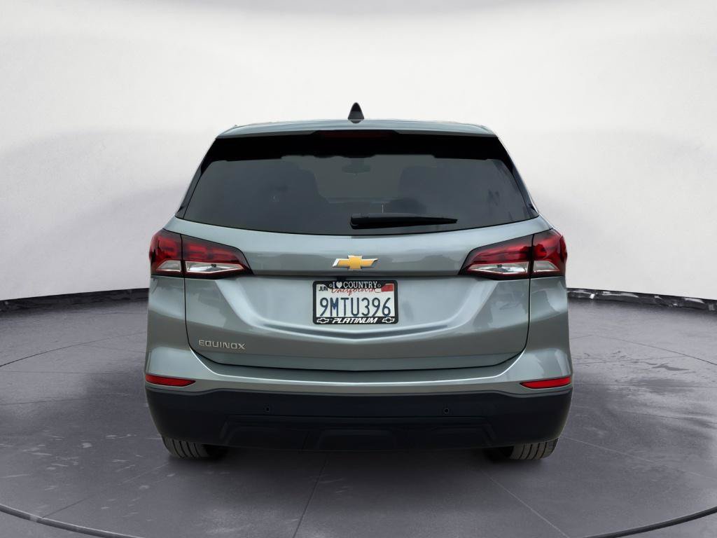 Used 2024 Chevrolet Equinox LS w/ LS Convenience Package FWD image 5