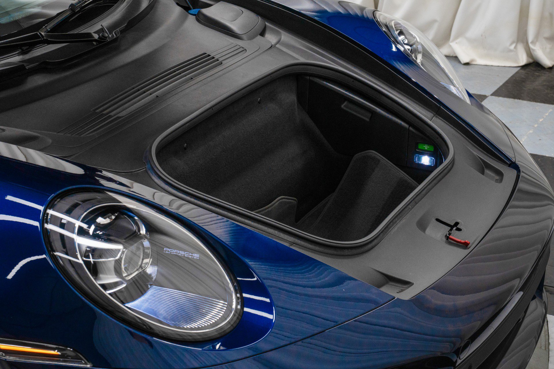 Used 2021 Porsche 911 Turbo S image 46