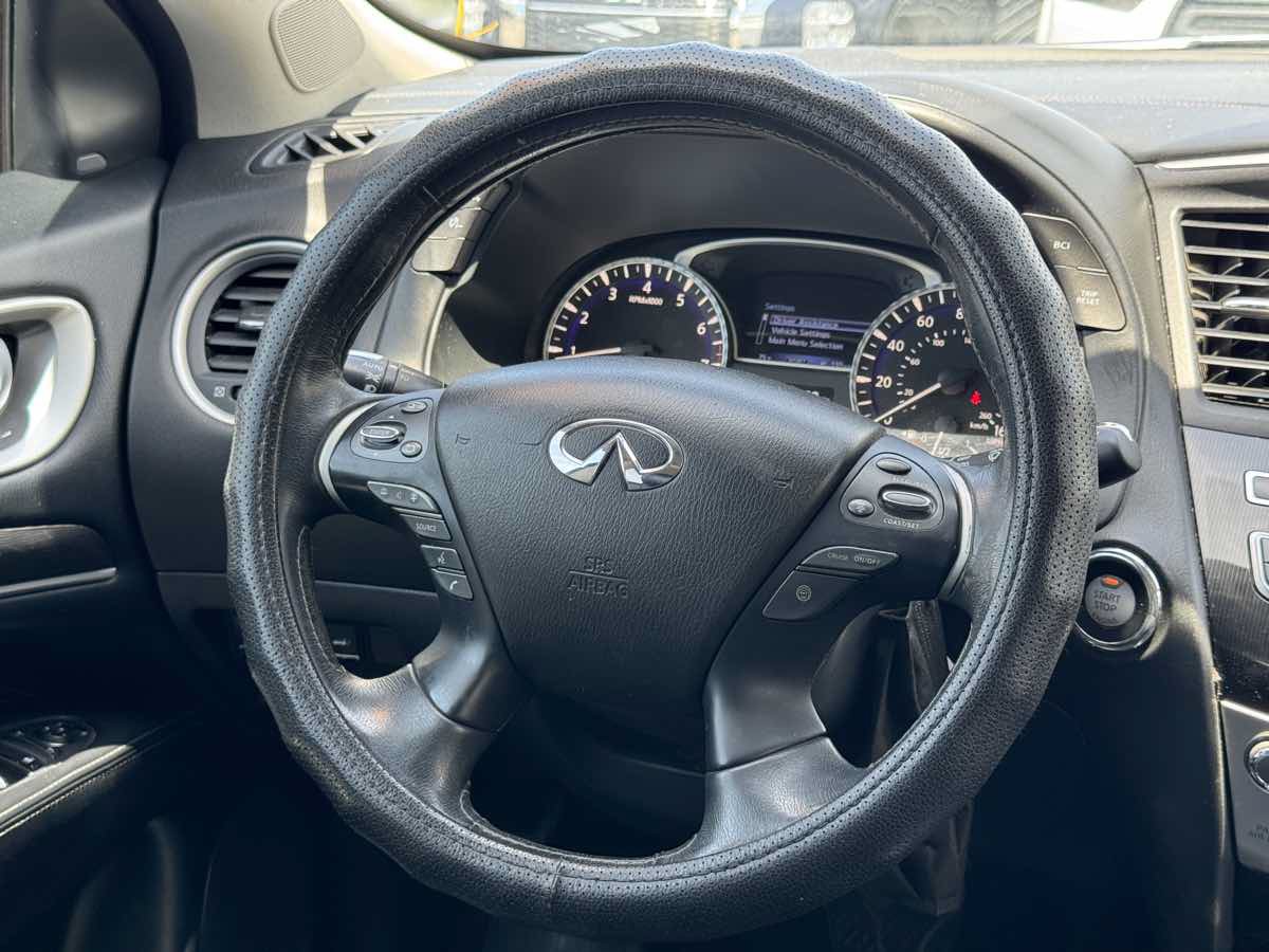 Used 2019 INFINITI QX60 Luxe w/ Essential Package FWD image 24