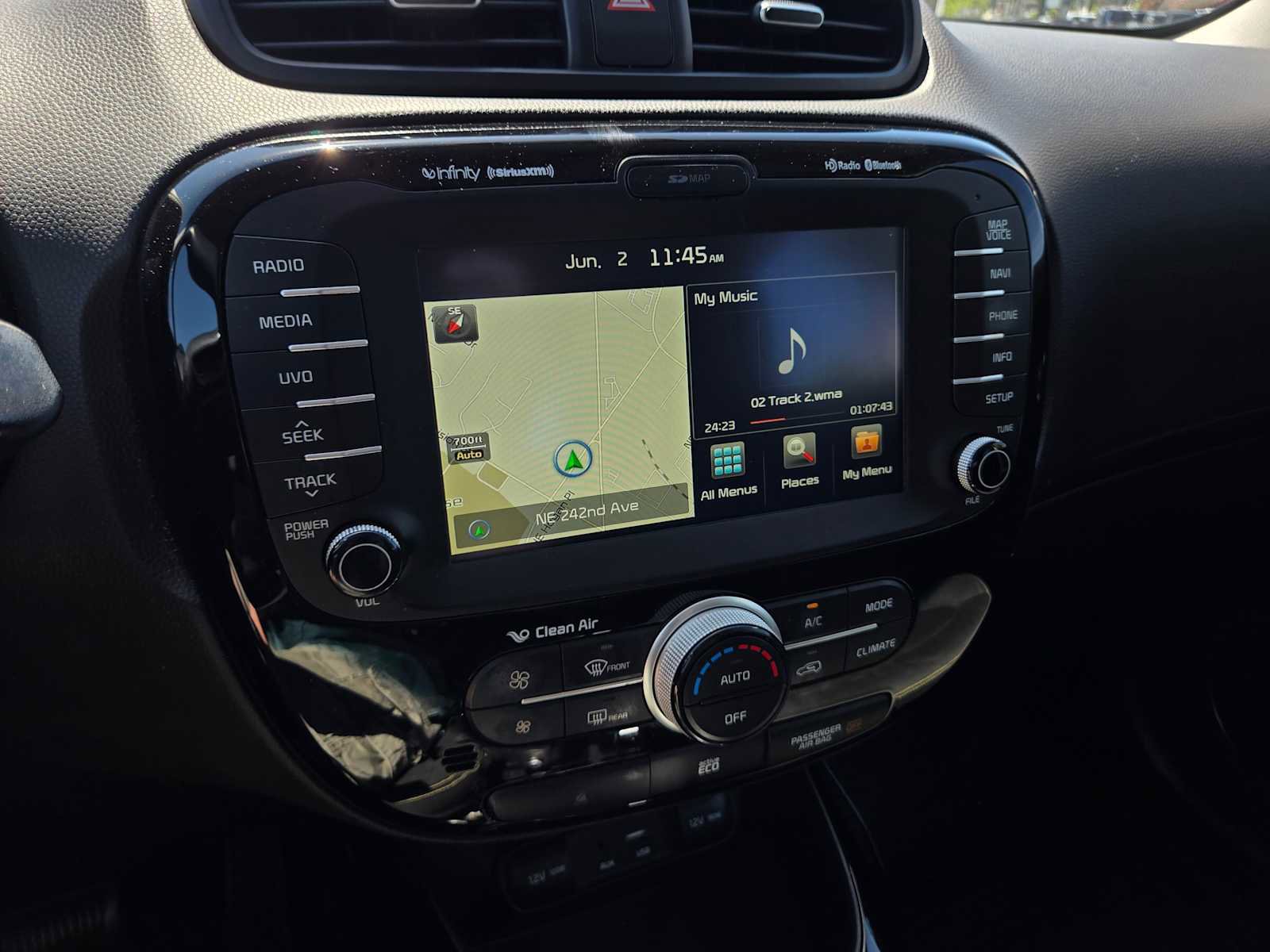 Used 2016 Kia Soul + w/ Audio Package FWD image 23