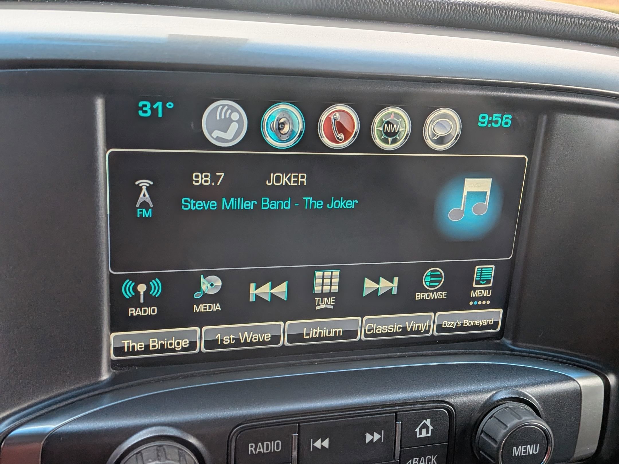 Used 2016 Chevrolet Silverado 1500 LT w/ All Star Edition image 27