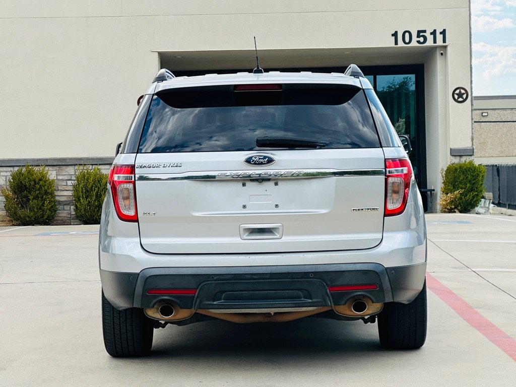 Used 2013 Ford Explorer XLT FWD image 8