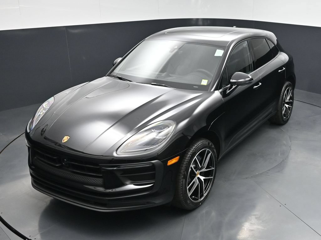 New 2026 Porsche Macan AWD/4WD image 14