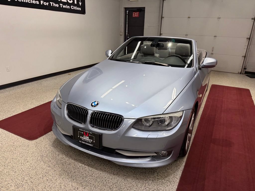 Used 2011 BMW 328i Convertible RWD image 5