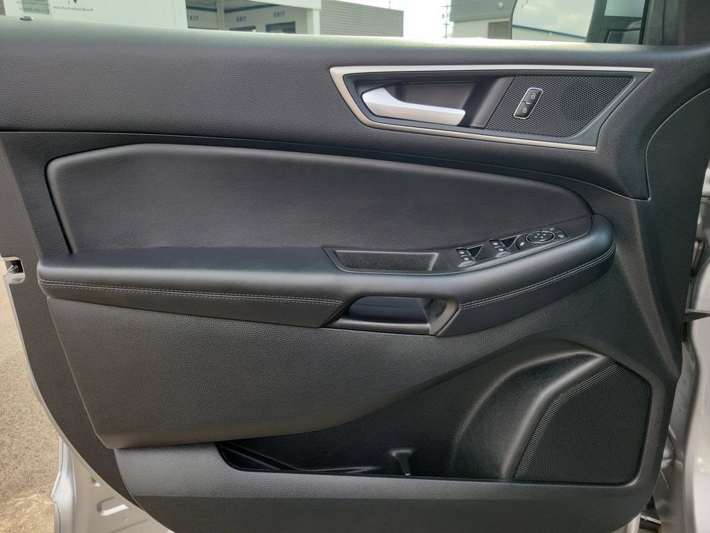 Used 2024 Ford Edge SEL w/ Convenience Package AWD/4WD image 17
