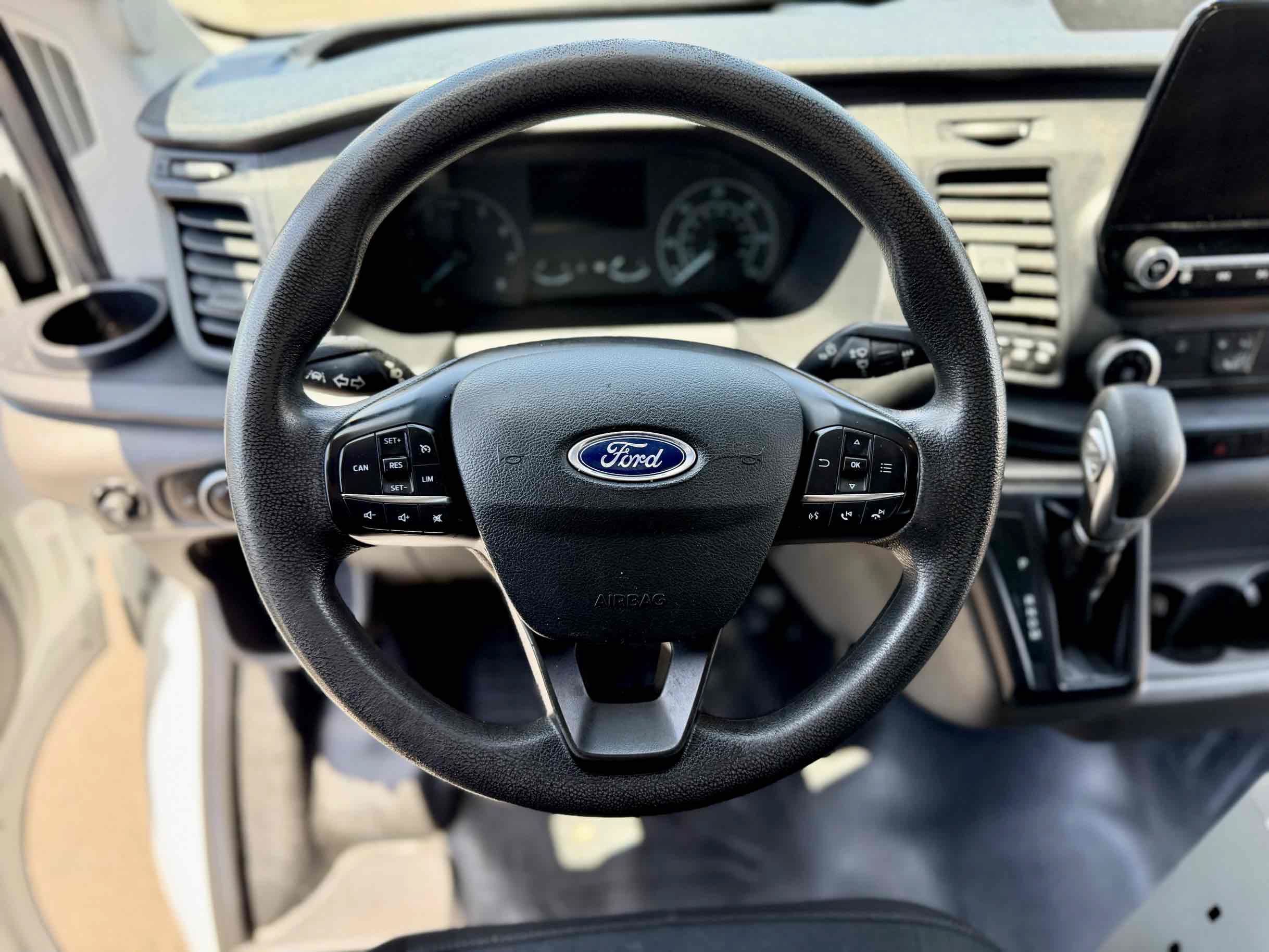 Used 2020 Ford Transit 250 Medium Roof RWD image 21