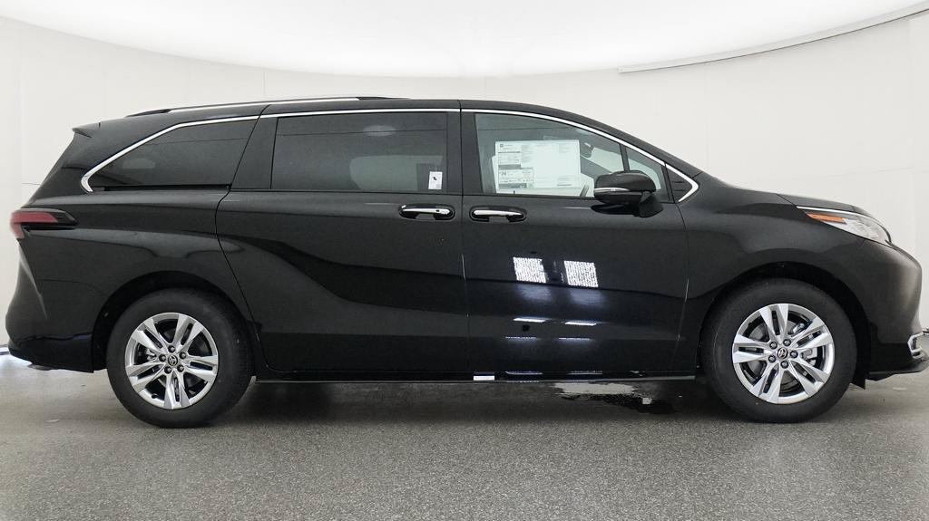 New 2026 Toyota Sienna Limited FWD image 42