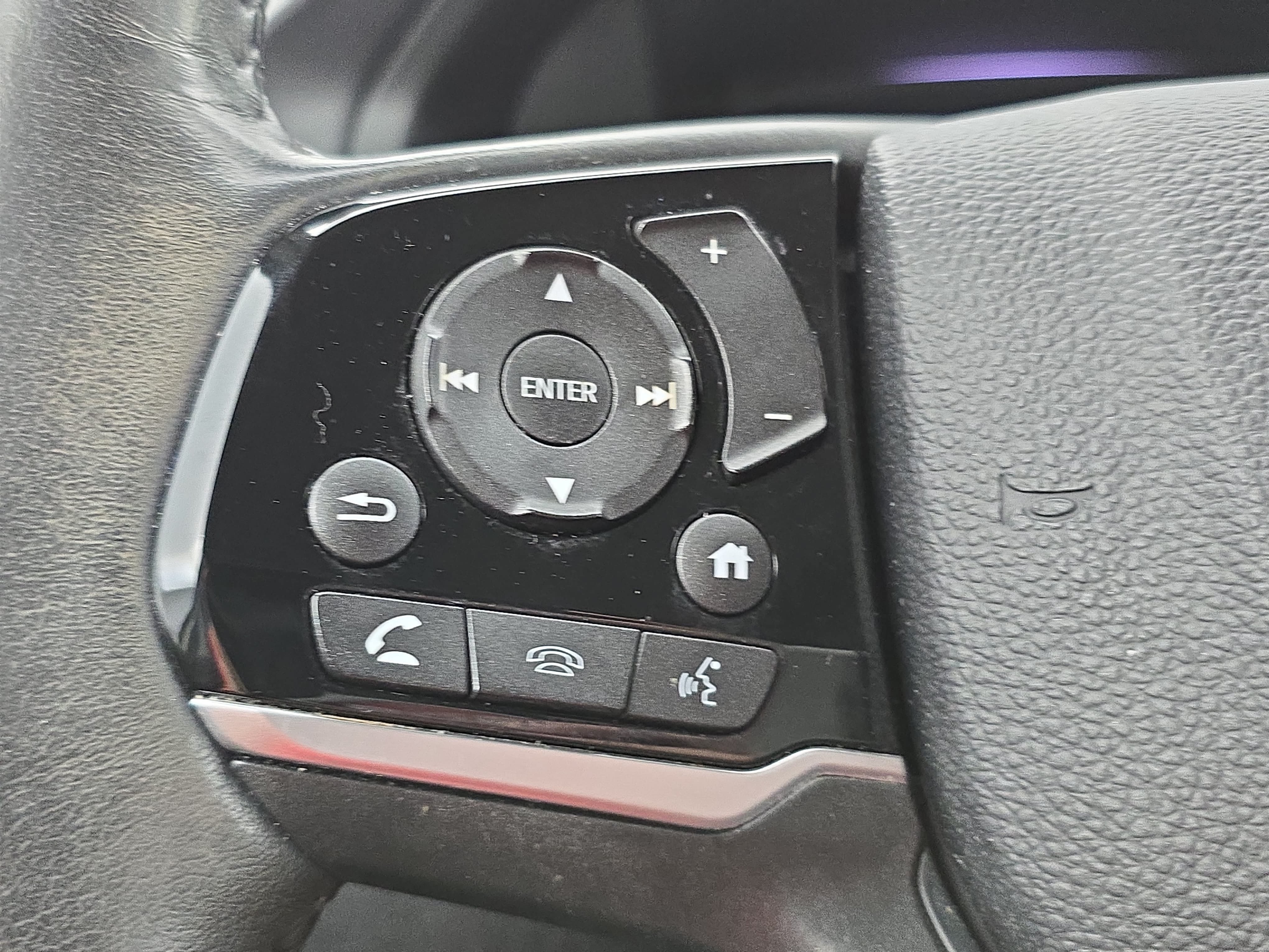 Used 2019 Honda Pilot Touring image 18