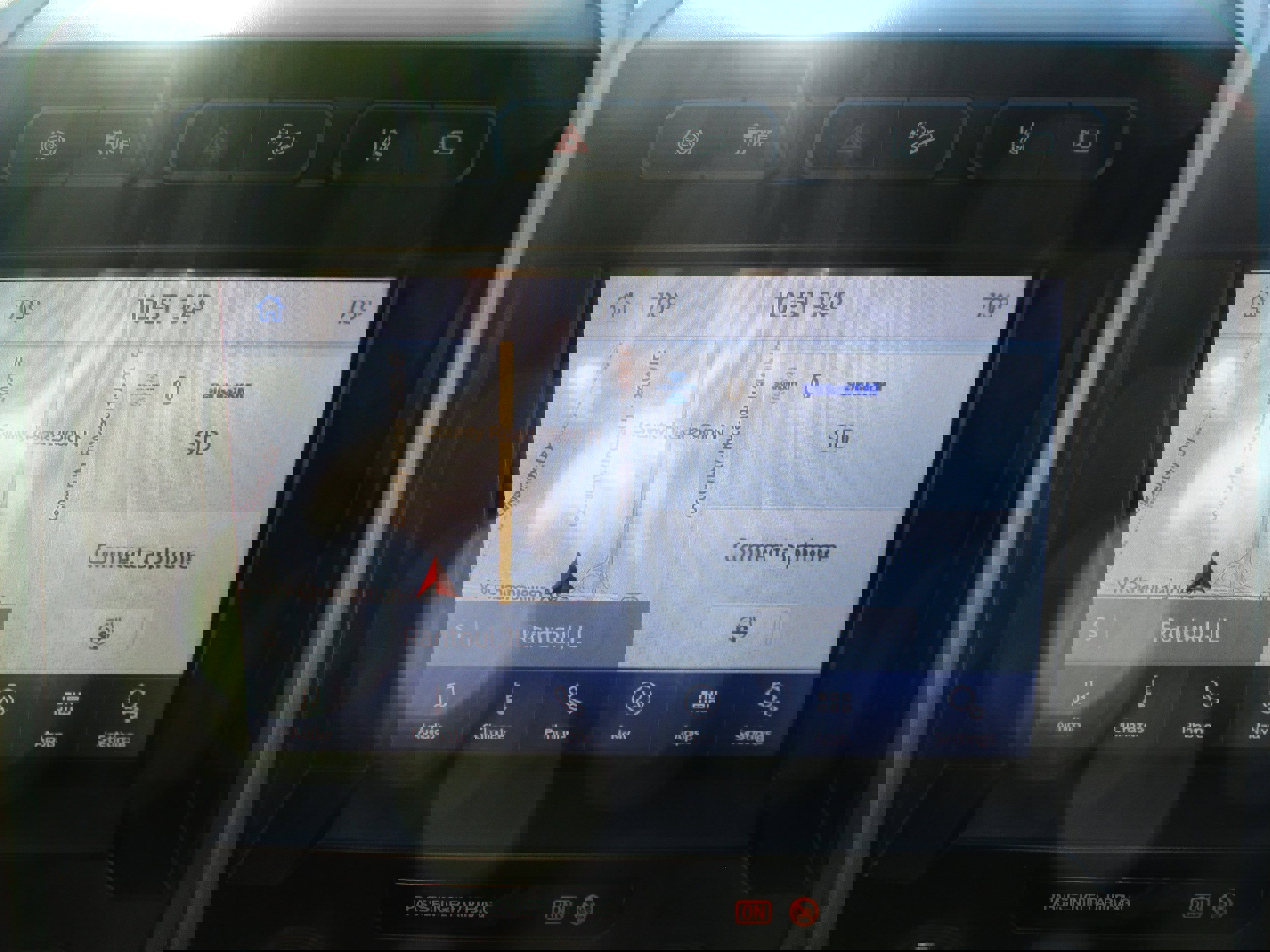 Used 2020 Ford F250 Platinum w/ FX4 Off-Road Package AWD/4WD image 28