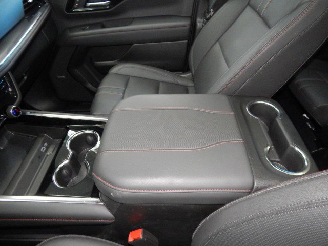 Used 2025 Chevrolet Suburban RST w/ Comfort Package image 28