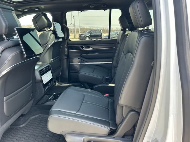 New 2026 Jeep Grand Wagoneer Summit image 39